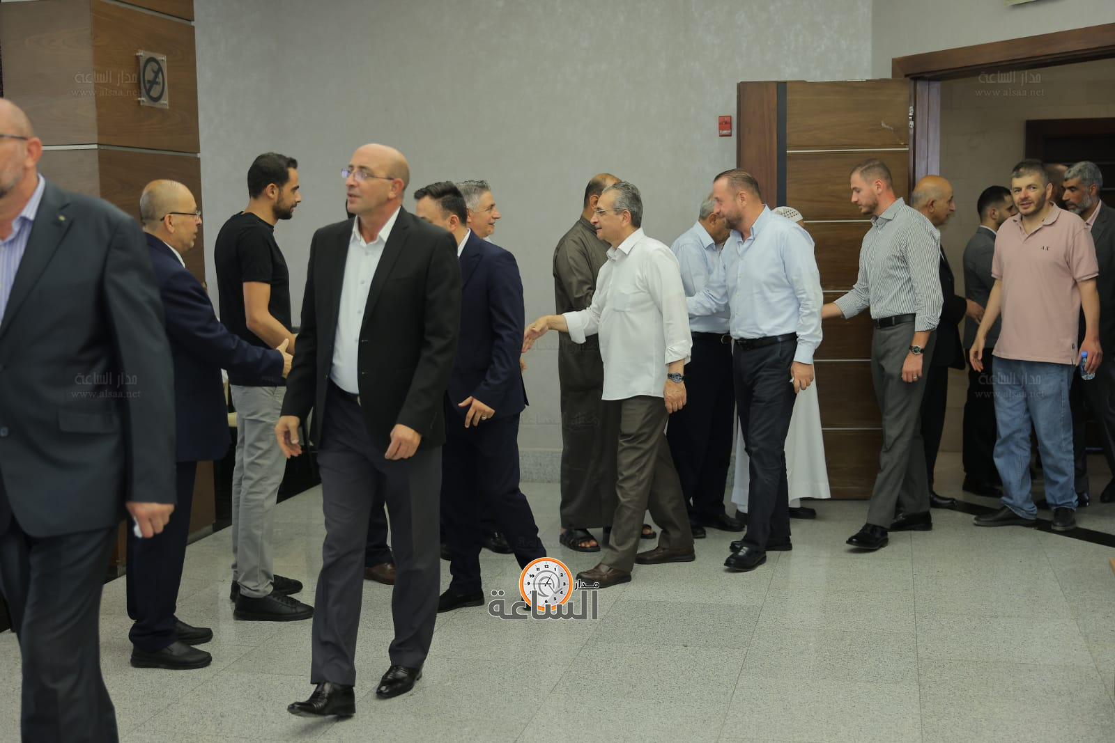 Madar Al-Saa Images 0.46804917239343036