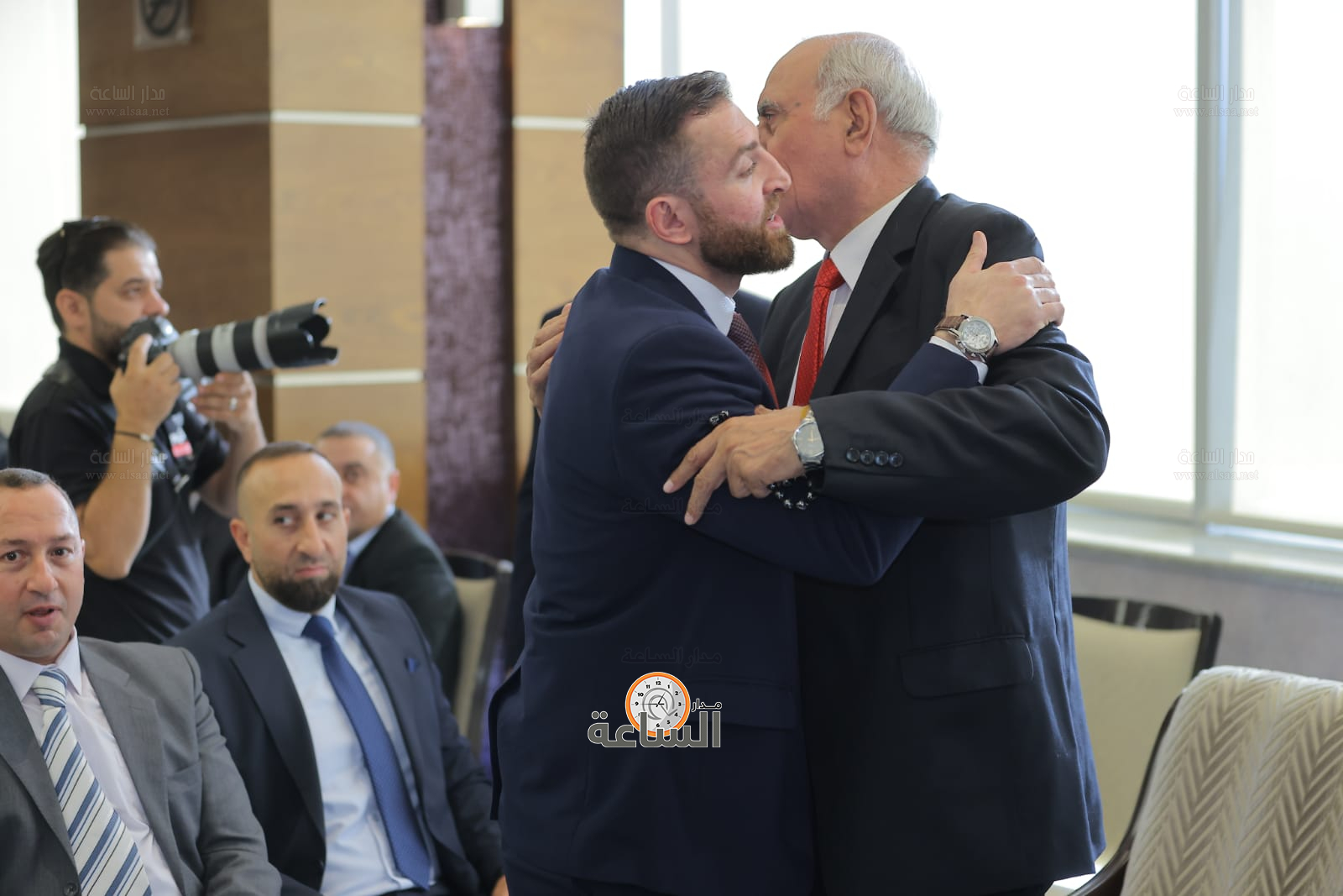 Madar Al-Saa Images 0.6363925726743649