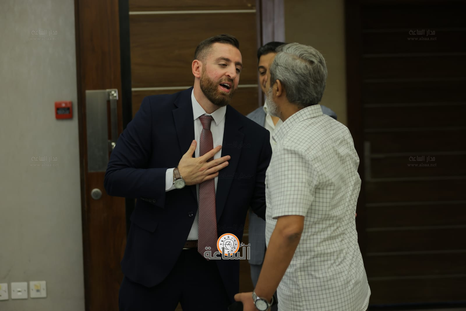 Madar Al-Saa Images 0.8899235186170289