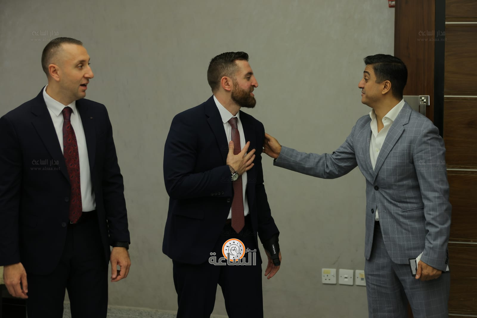 Madar Al-Saa Images 0.7644598048716247