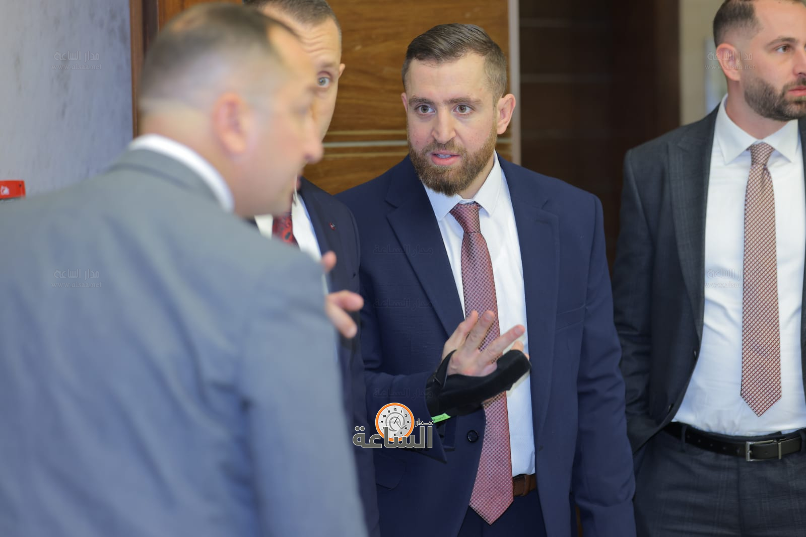 Madar Al-Saa Images 0.9998562678196855