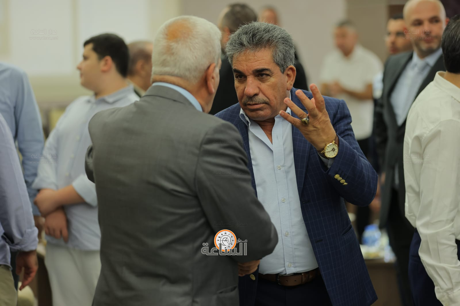 Madar Al-Saa Images 0.2561649067806274