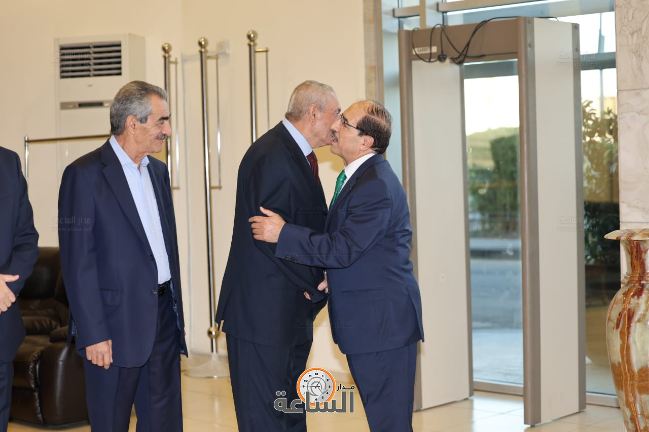 Madar Al-Saa Images 0.6346281224731442