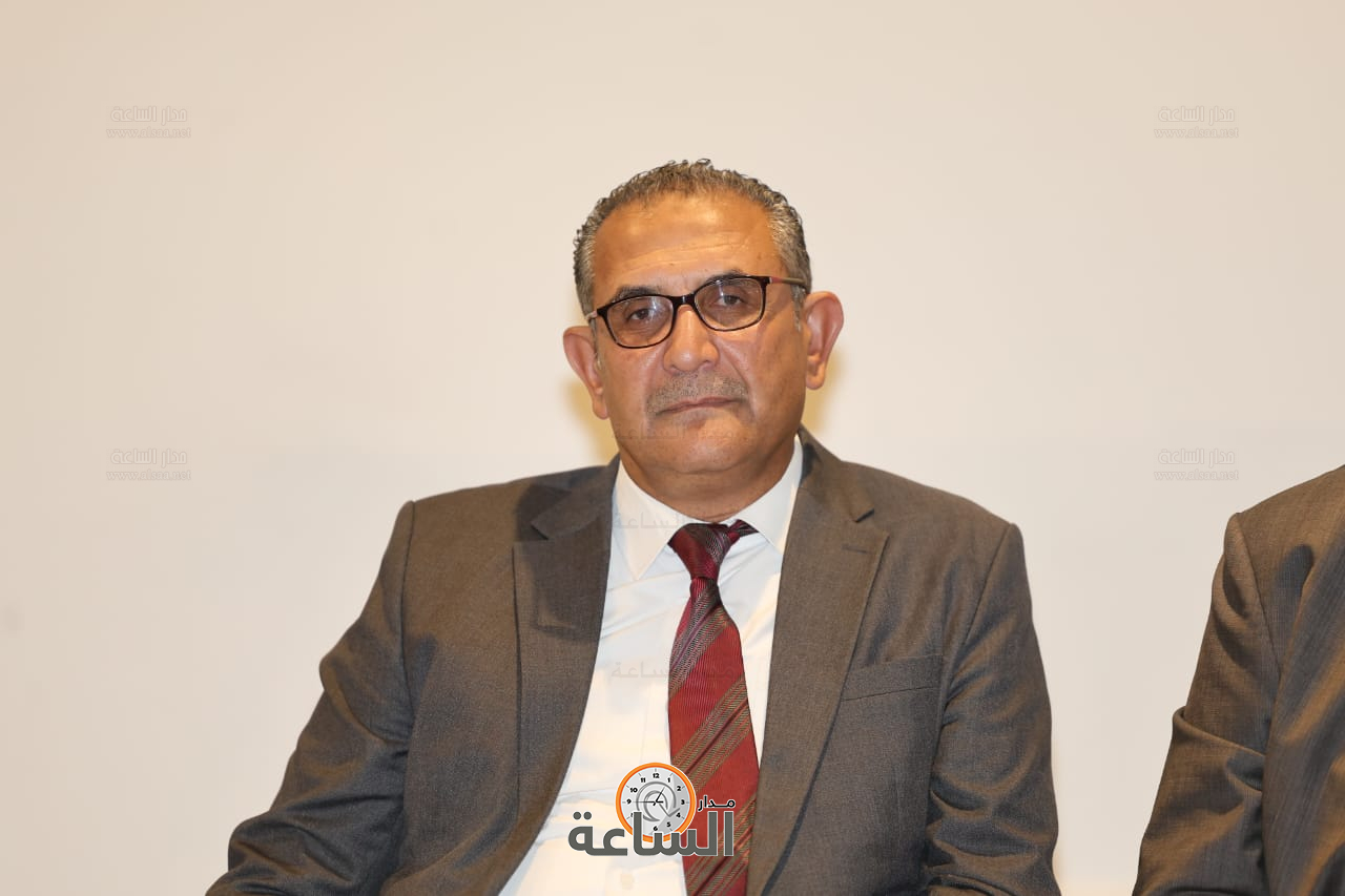 Madar Al-Saa Images 0.8137174478368947