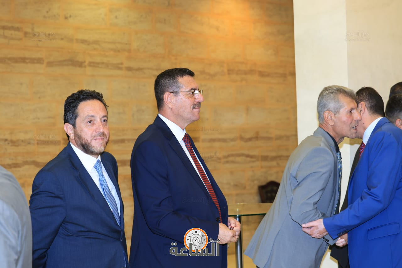 Madar Al-Saa Images 0.7367034815904944