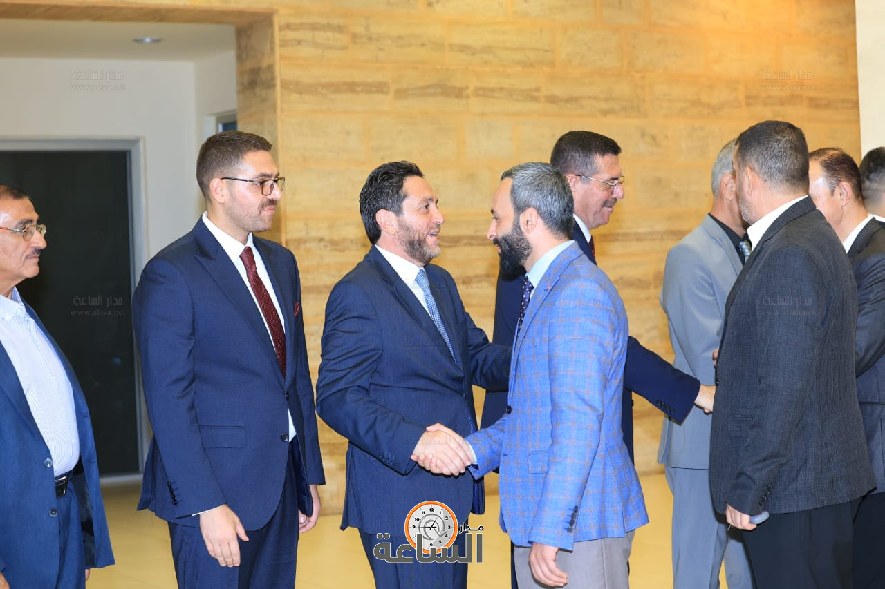 Madar Al-Saa Images 0.4757279000801966