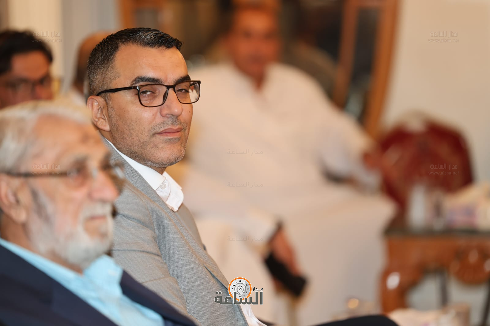 Madar Al-Saa Images 0.18054923873303197