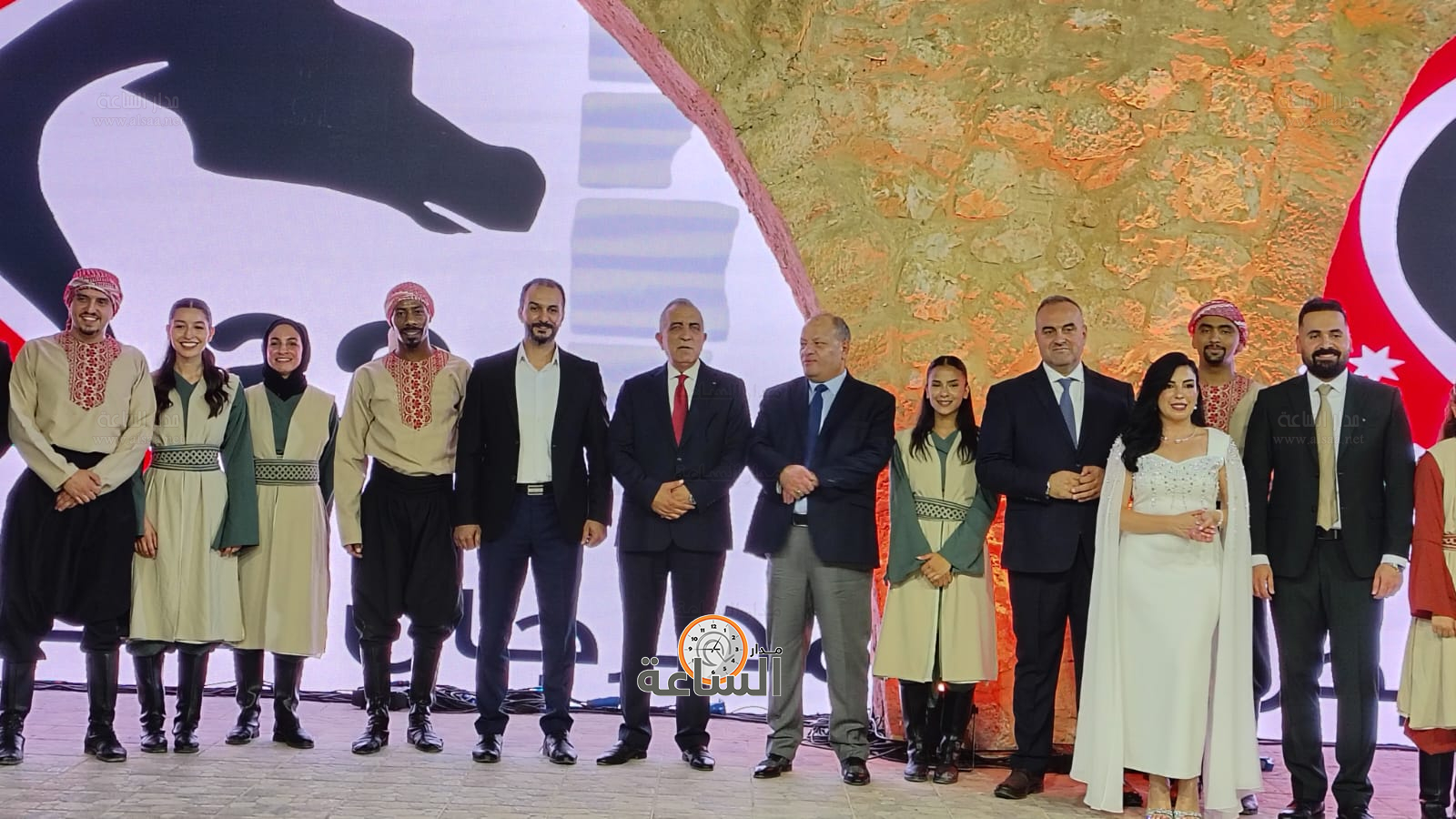 Madar Al-Saa Images 0.3859642421988977