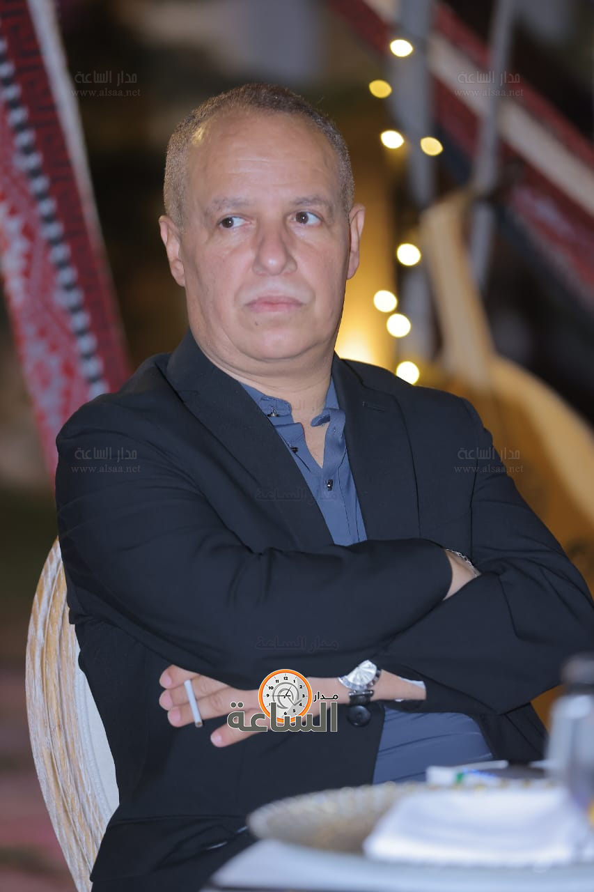 Madar Al-Saa Images 0.6109569419439271