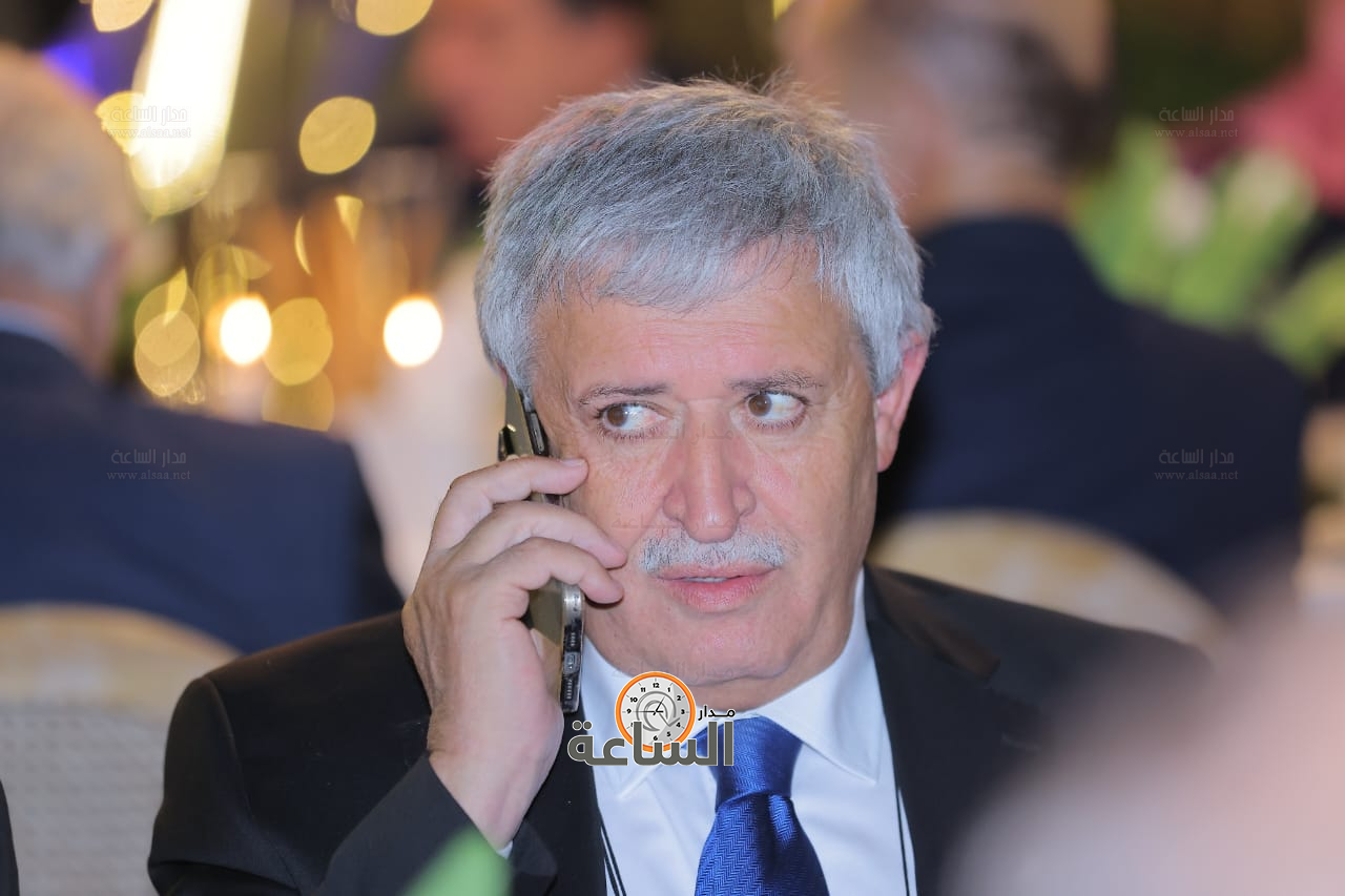 Madar Al-Saa Images 0.9247476105863799