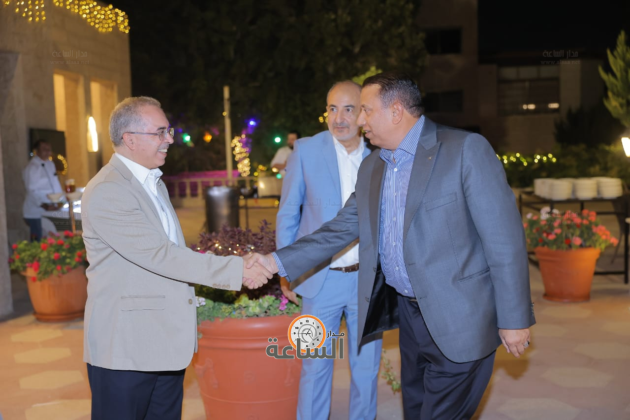 Madar Al-Saa Images 0.8131380248799145