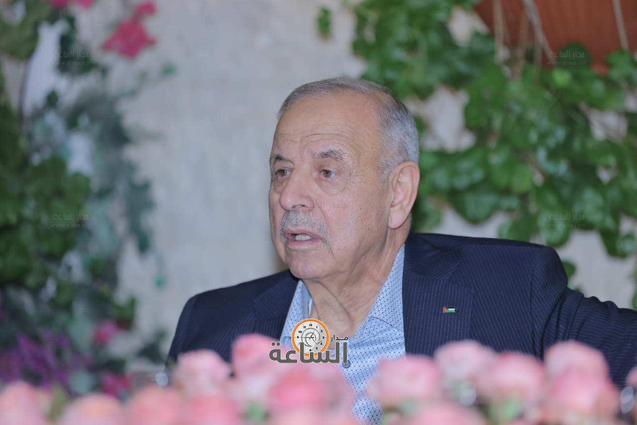 Madar Al-Saa Images 0.8056645573054809