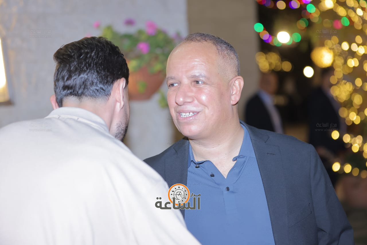 Madar Al-Saa Images 0.15752909089352496