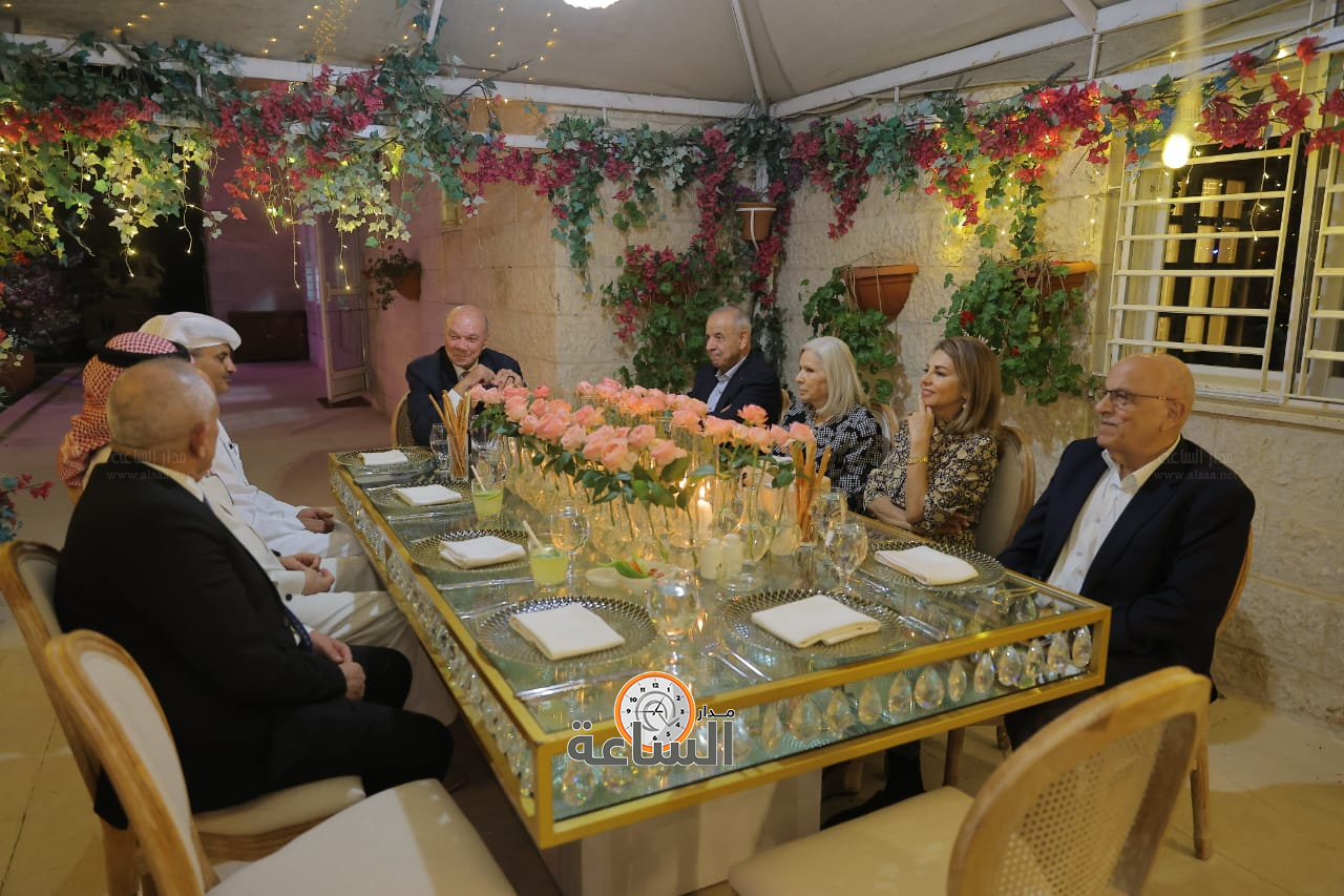 Madar Al-Saa Images 0.10085415656320651