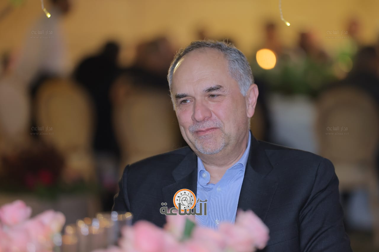 Madar Al-Saa Images 0.9252402620043696