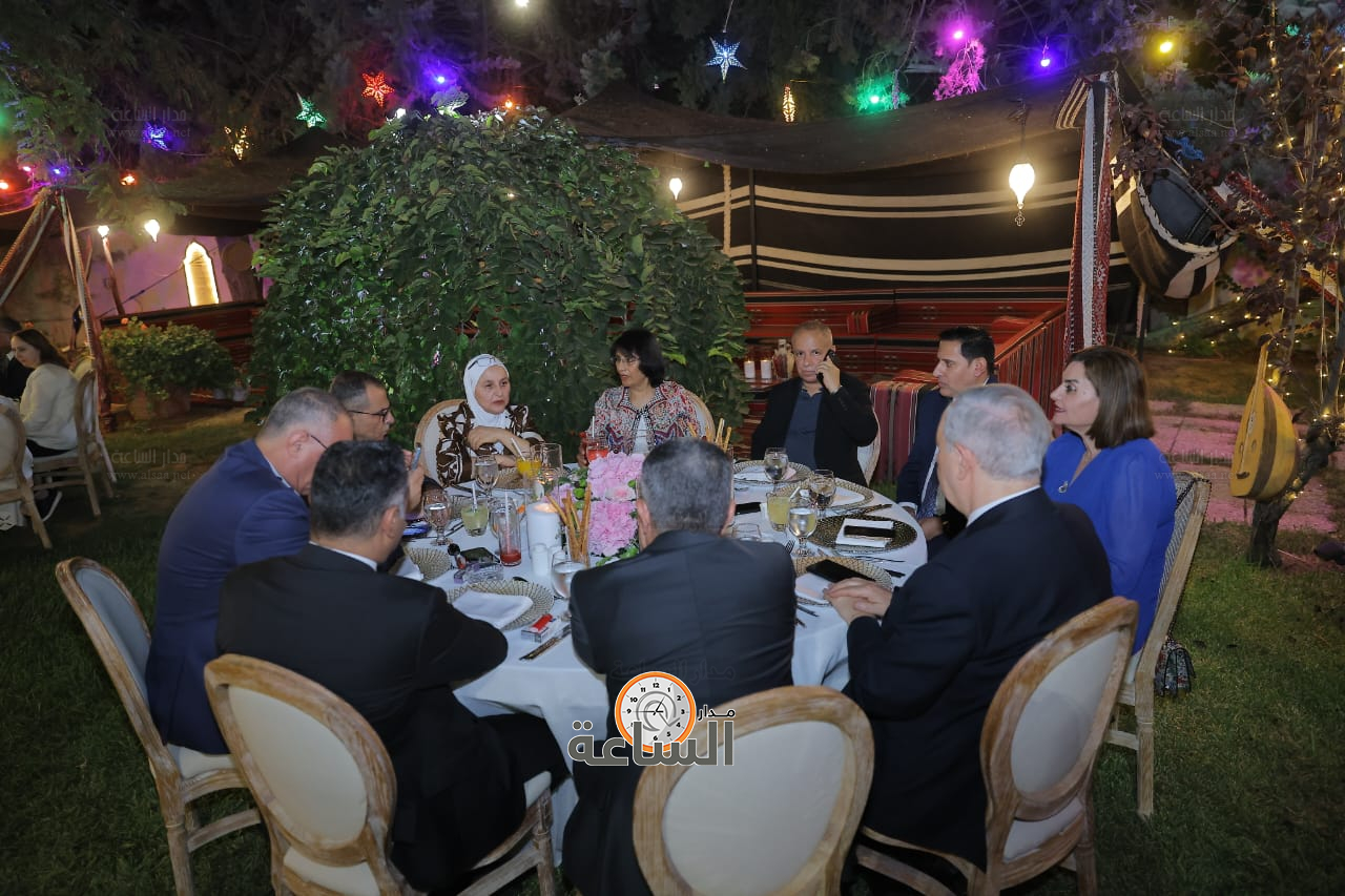 Madar Al-Saa Images 0.6151543009823359