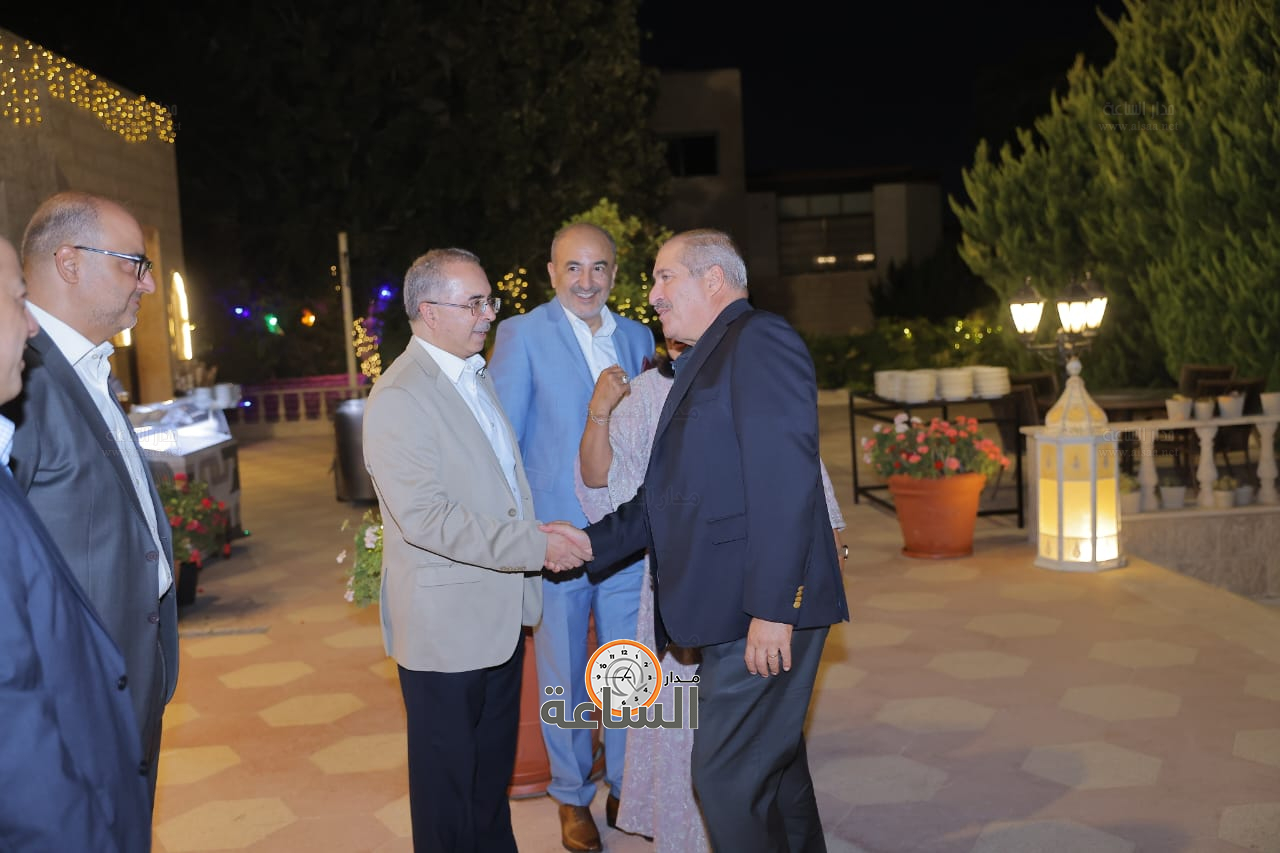 Madar Al-Saa Images 0.29597006560011785