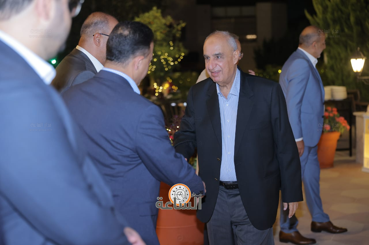 Madar Al-Saa Images 0.1937007133428733