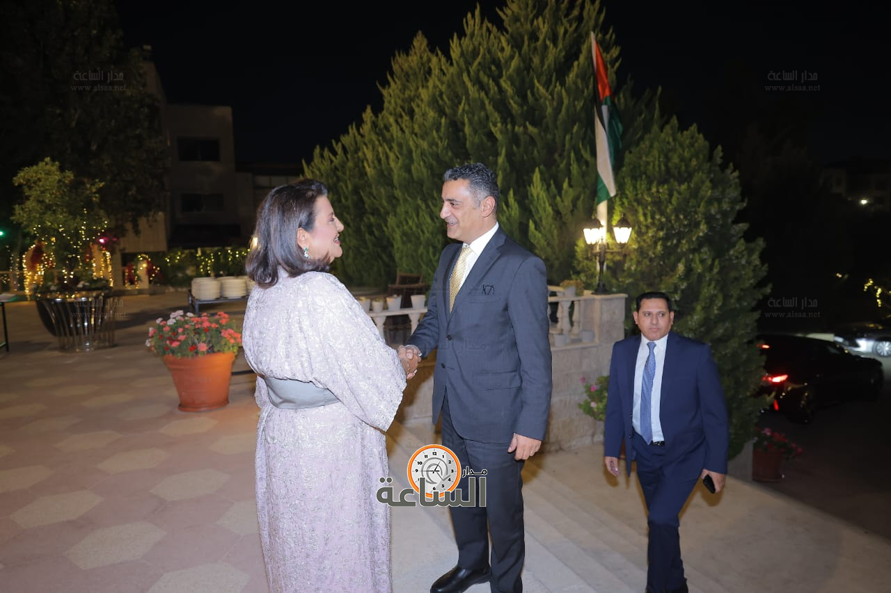 Madar Al-Saa Images 0.9775451905300805