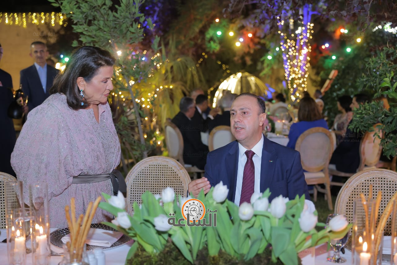 Madar Al-Saa Images 0.17783824690588812