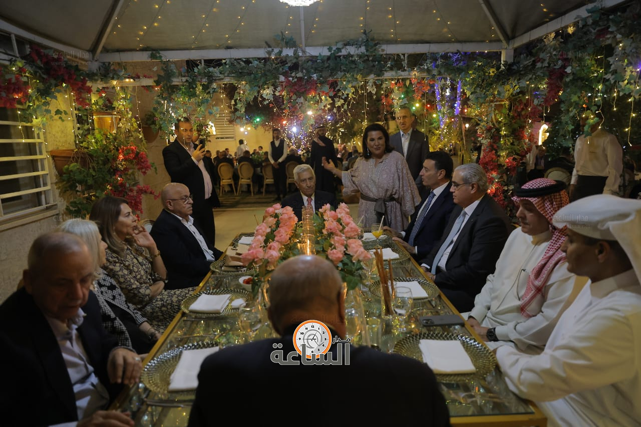 Madar Al-Saa Images 0.49687077041035443