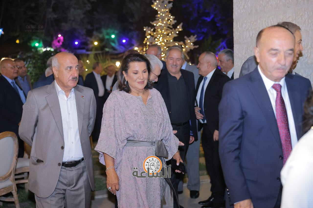 Madar Al-Saa Images 0.6425386346856583