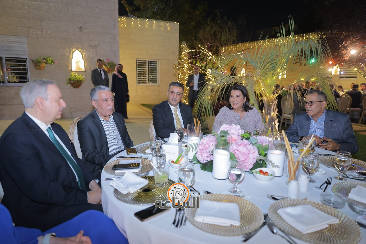 Madar Al-Saa Images 0.32400054537885303