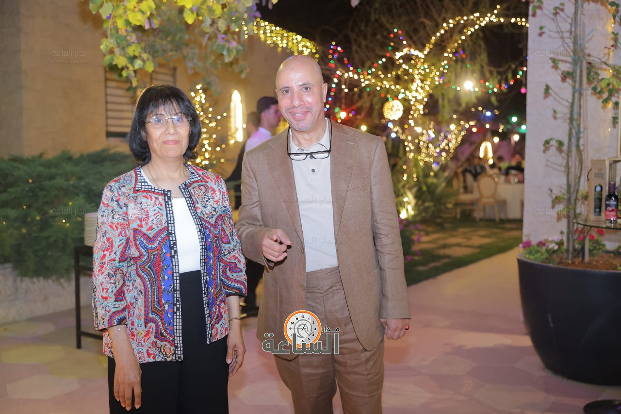 Madar Al-Saa Images 0.002273973881800062