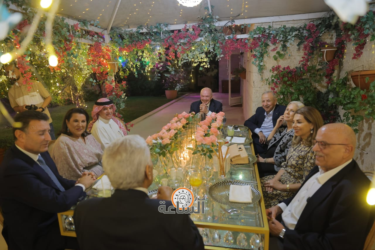 Madar Al-Saa Images 0.9624671869280015