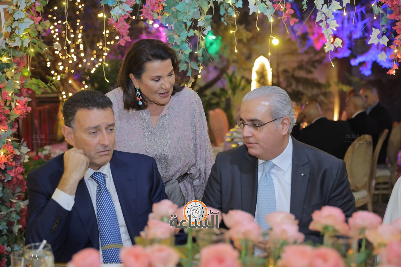 Madar Al-Saa Images 0.8300419439014111