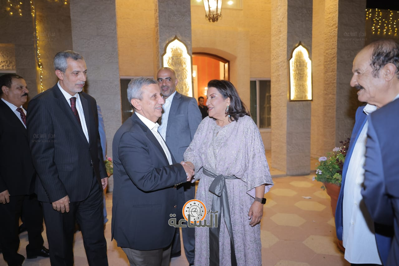 Madar Al-Saa Images 0.6679096229438423