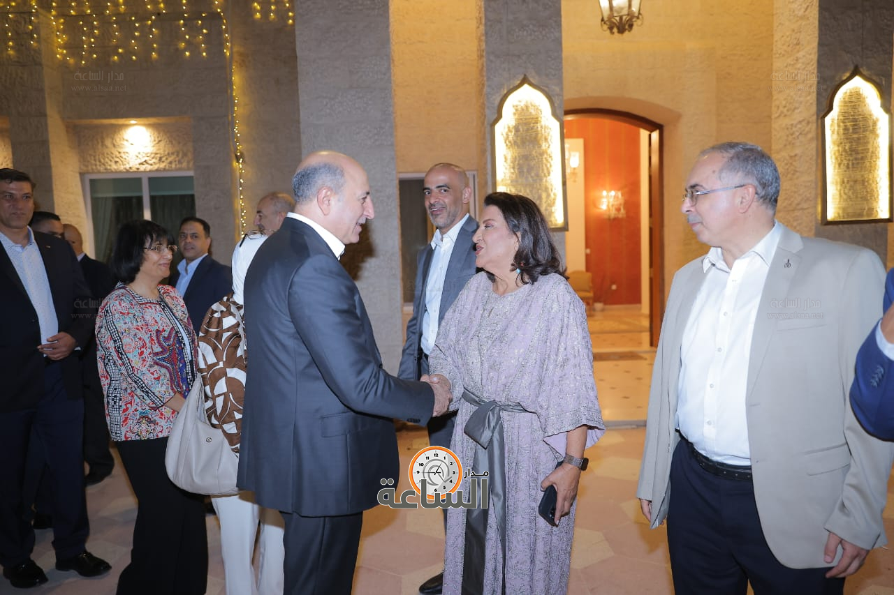 Madar Al-Saa Images 0.33379602516463946