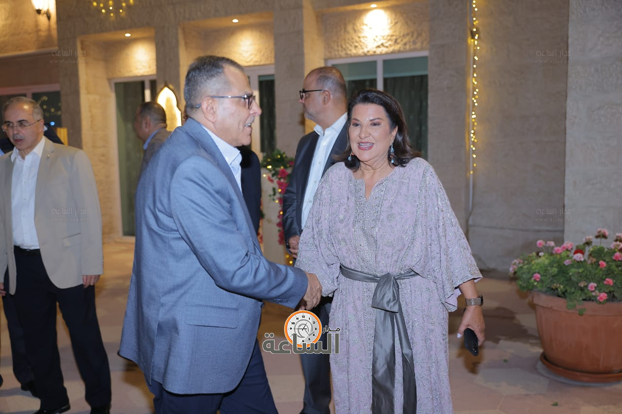 Madar Al-Saa Images 0.961898972833815