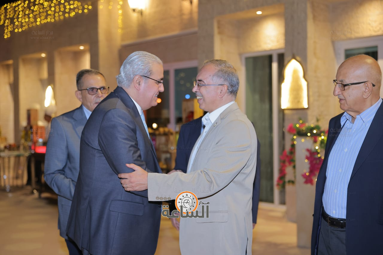 Madar Al-Saa Images 0.742344463963895