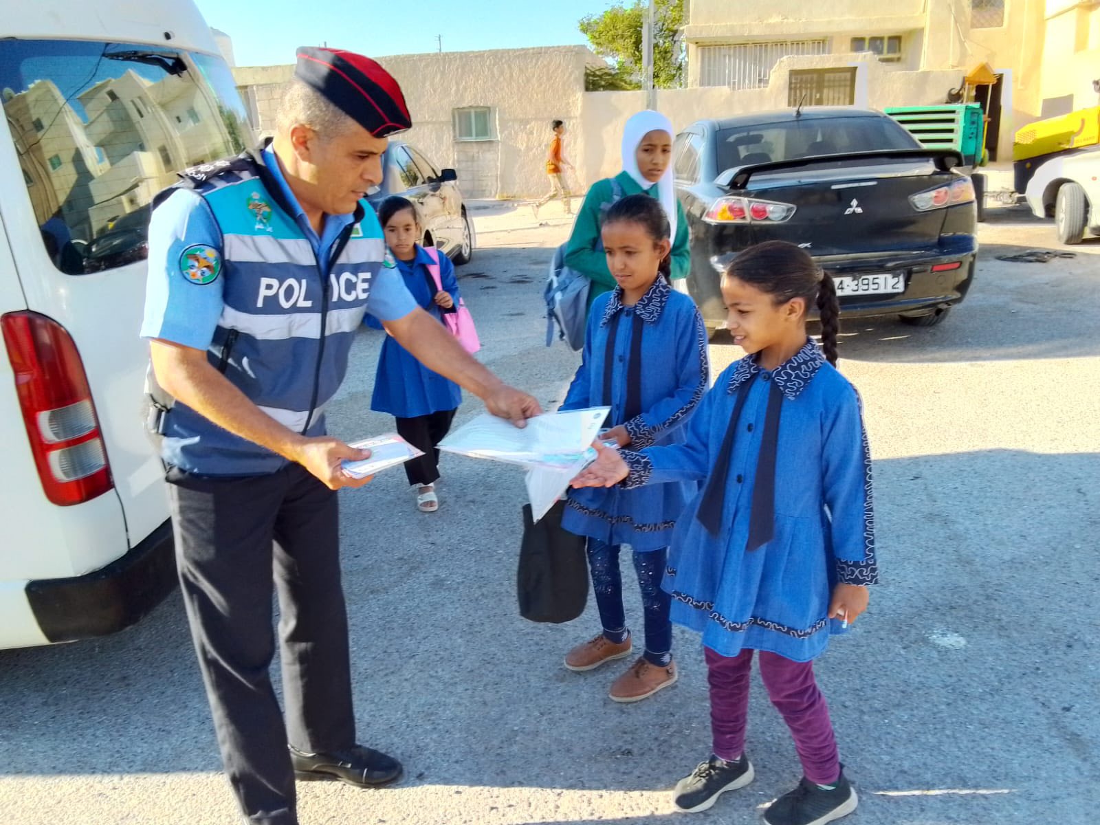 Madar Al-Saa Images 0.42749619510533887