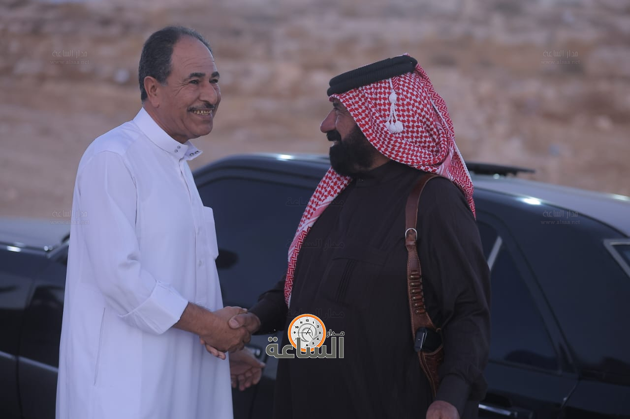 Madar Al-Saa Images 0.8826399437248854