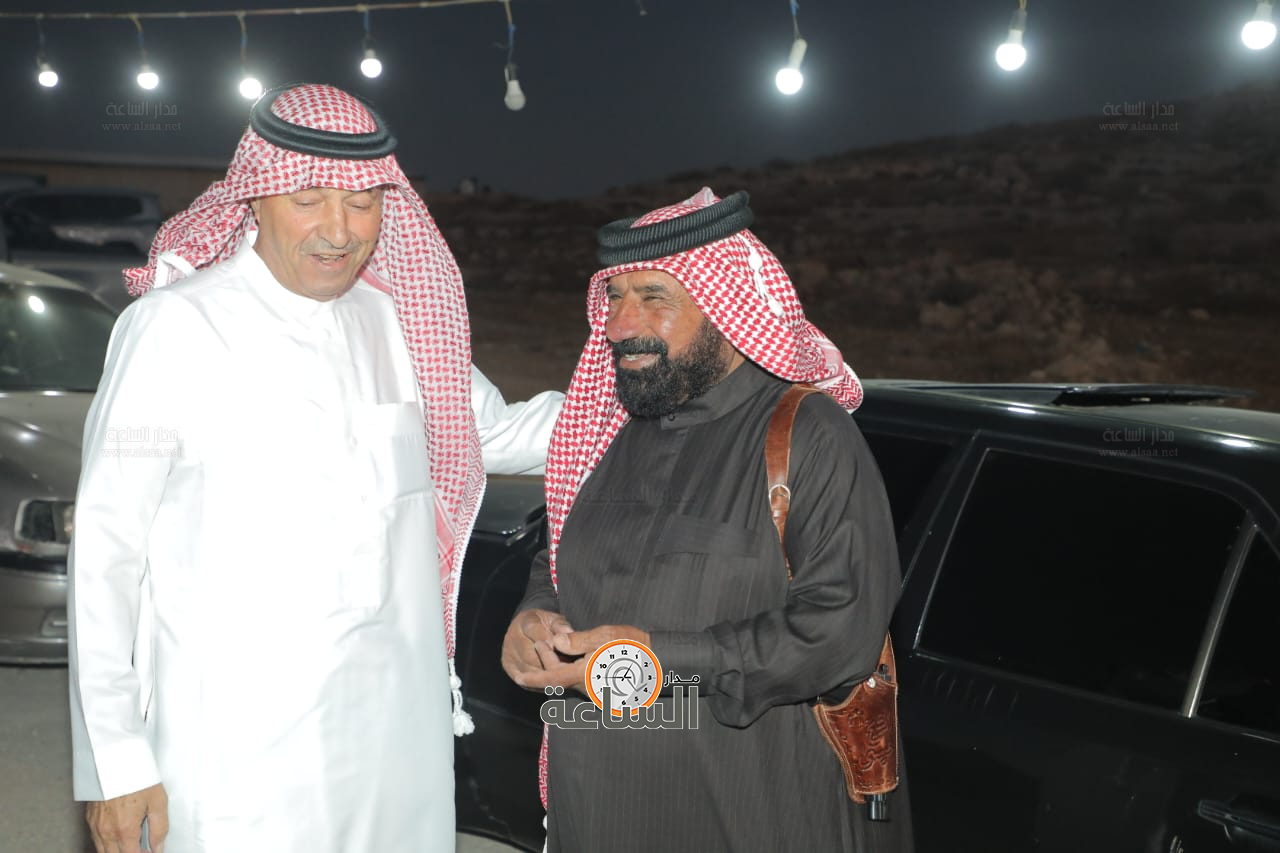 Madar Al-Saa Images 0.5377792399669581