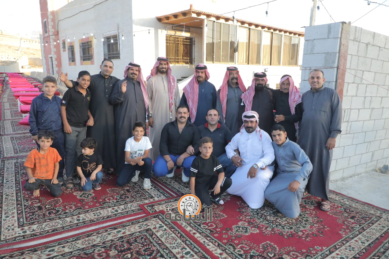 Madar Al-Saa Images 0.42189142891213616