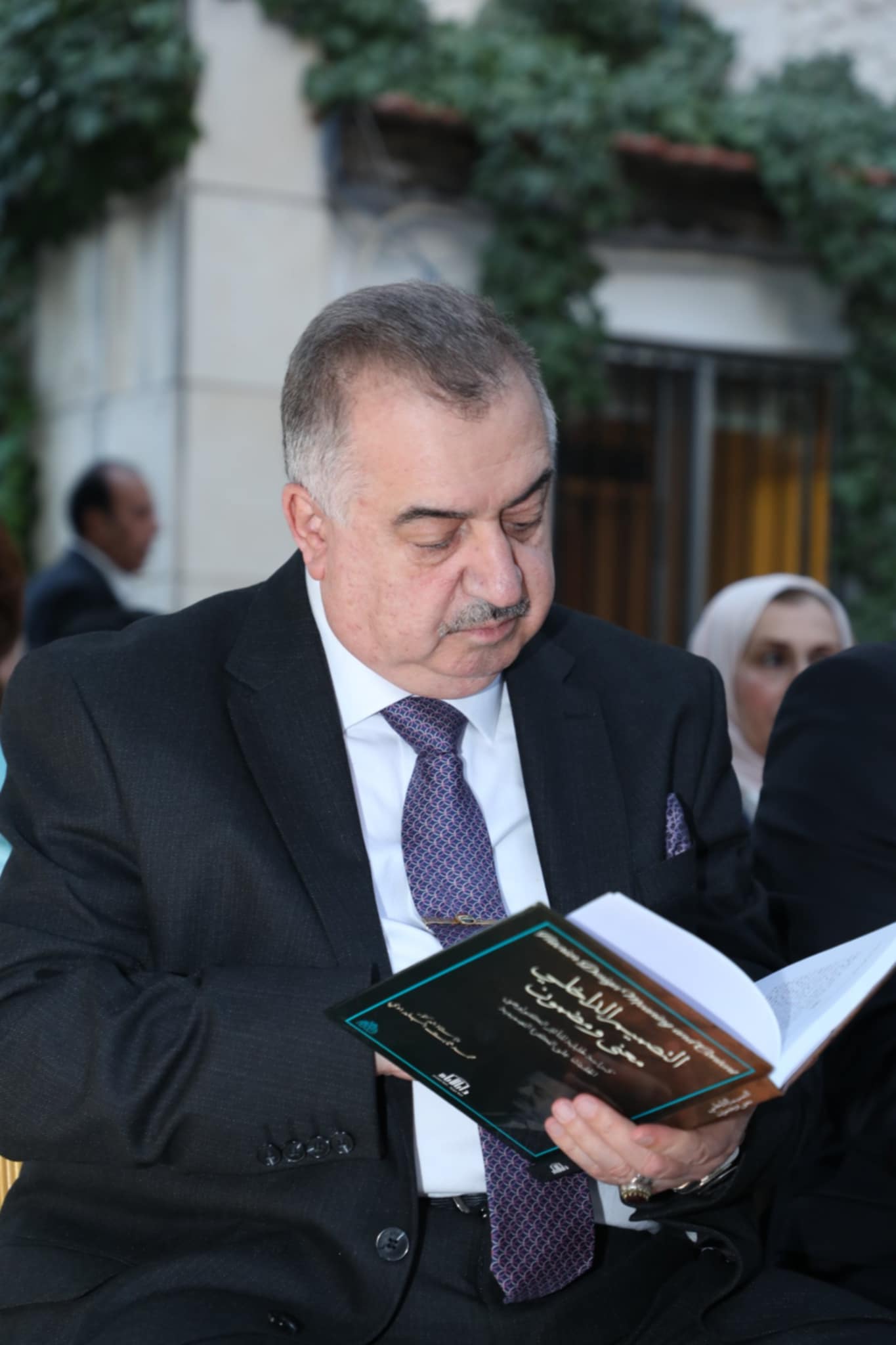 Madar Al-Saa Images 0.8030847050406359