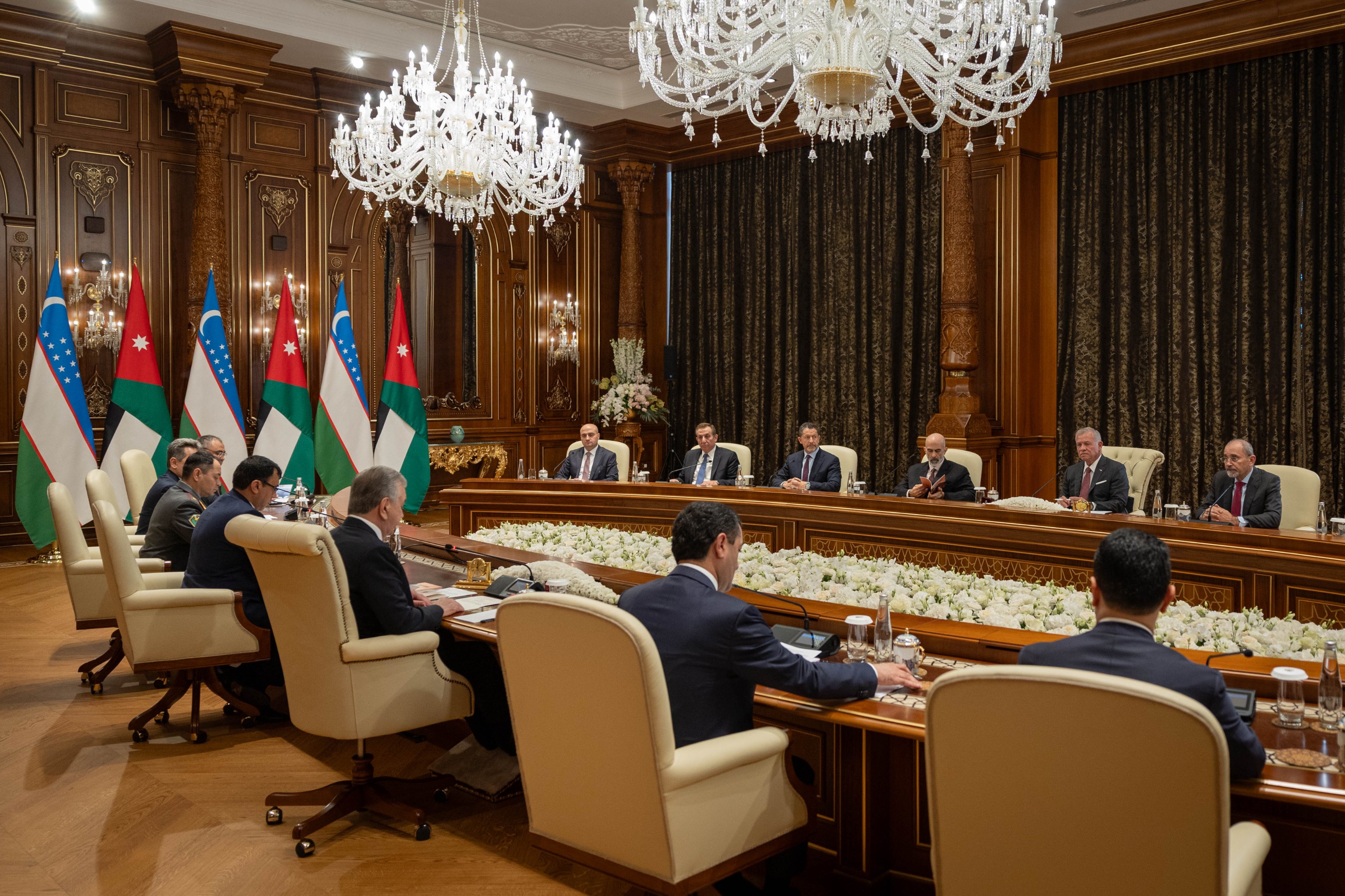 Madar Al-Saa Images 0.36005287474741055