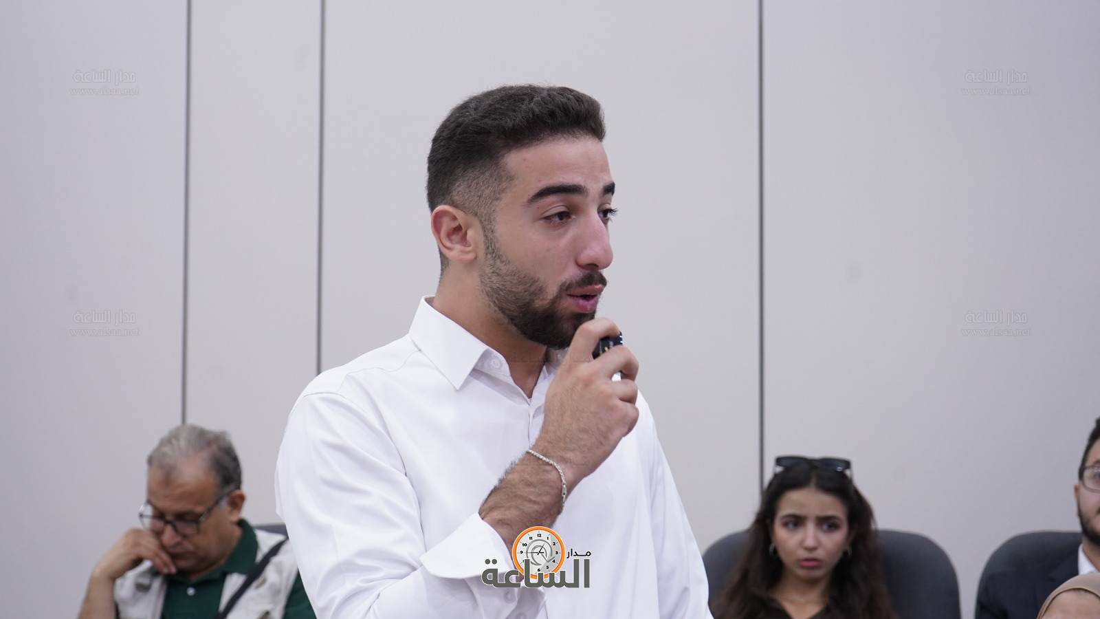 Madar Al-Saa Images 0.7662090325384869