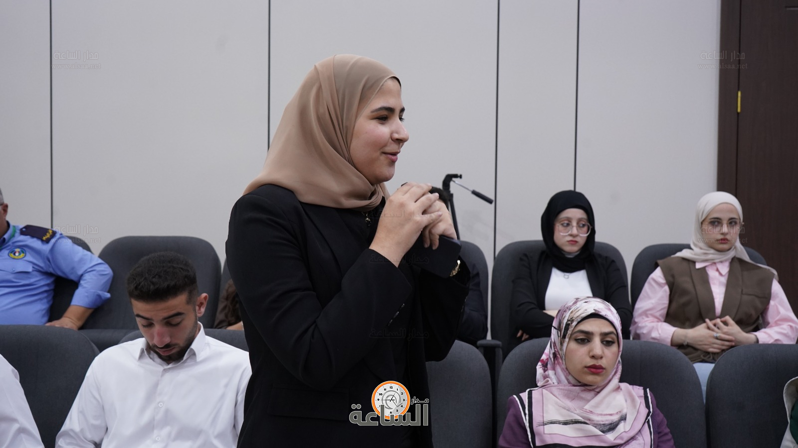 Madar Al-Saa Images 0.12407182808406869