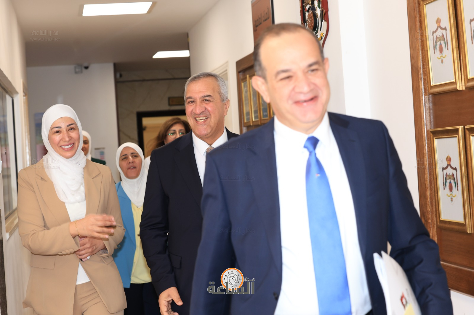 Madar Al-Saa Images 0.47938061754182026