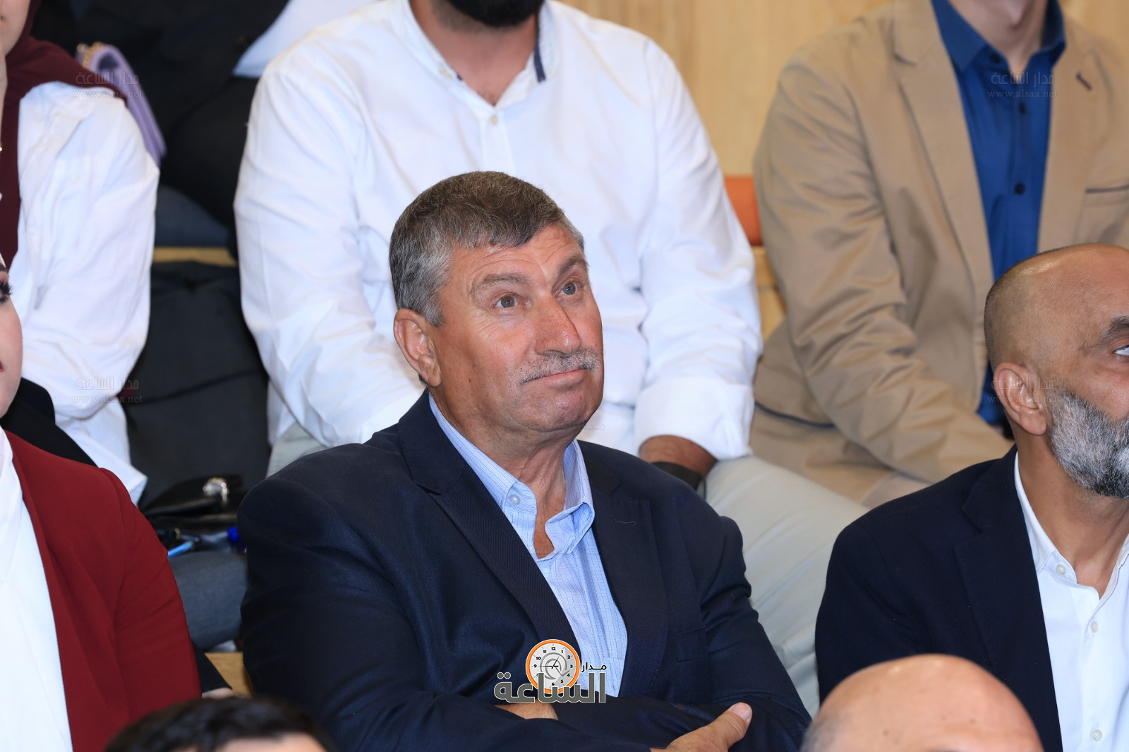 Madar Al-Saa Images 0.7557153276656289