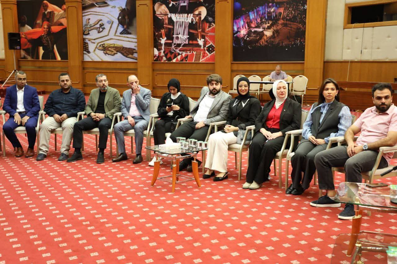 Madar Al-Saa Images 0.02866855224117726