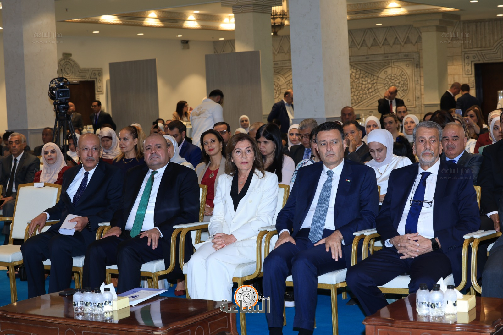 Madar Al-Saa Images 0.3681119089191067