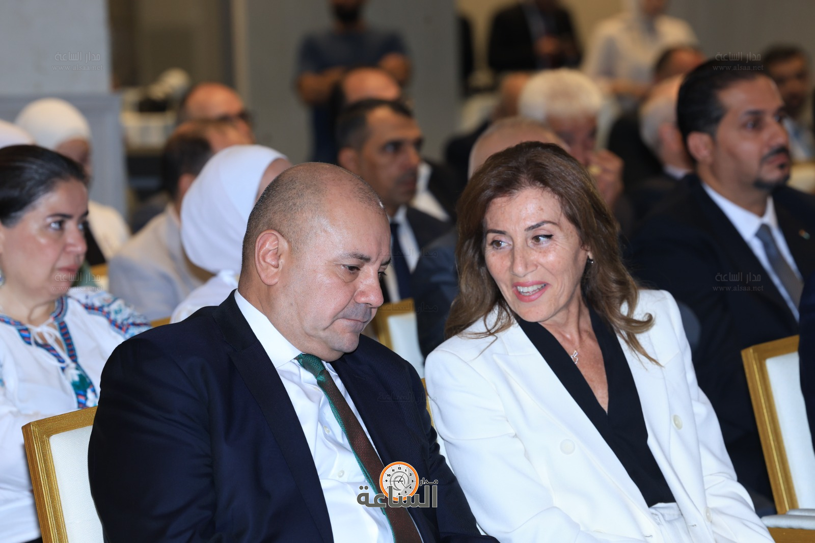 Madar Al-Saa Images 0.2790903137993369