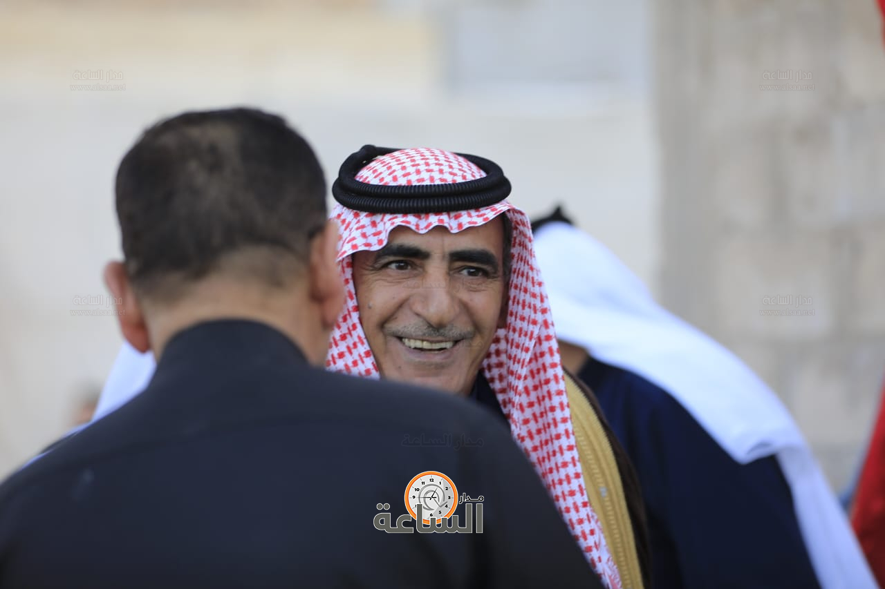 Madar Al-Saa Images 0.40646539942540416