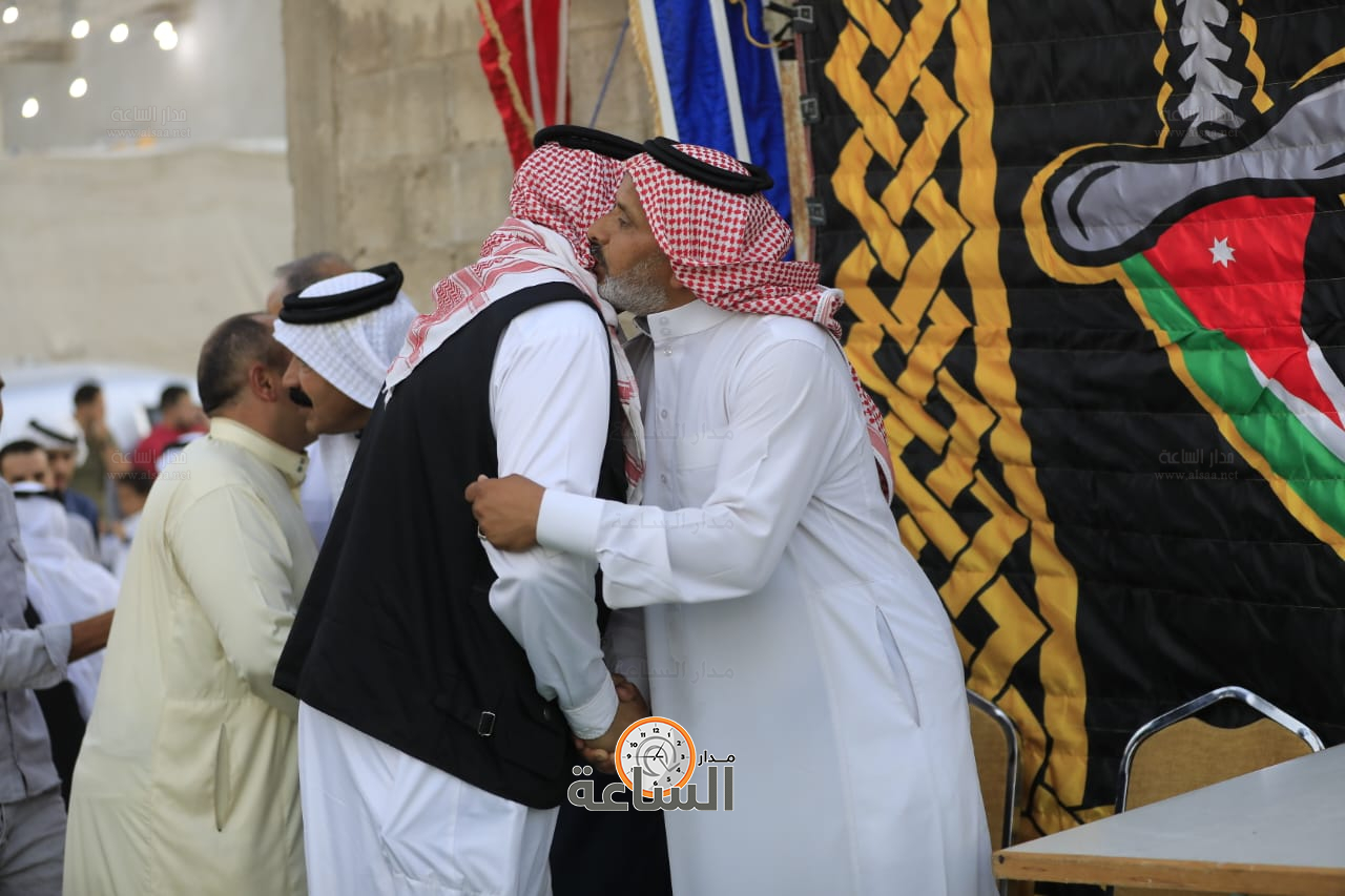 Madar Al-Saa Images 0.3718723617655415