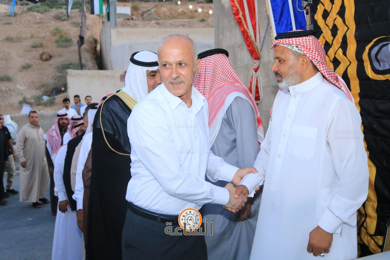 Madar Al-Saa Images 0.3420809882787639